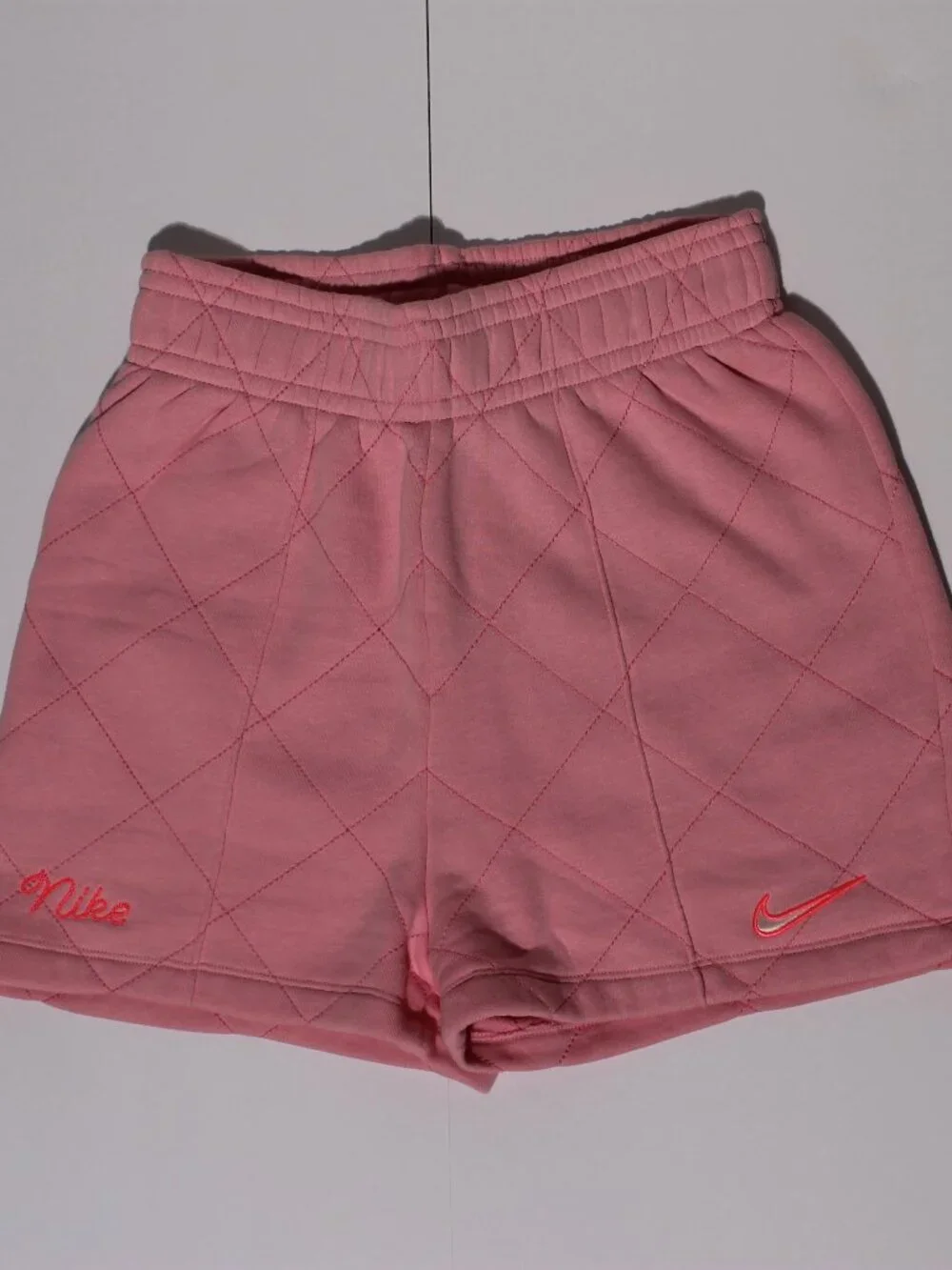 Nike Sportswear Pink Quilted Fleece Sweat Shorts Cursive Swoosh Logo Size S